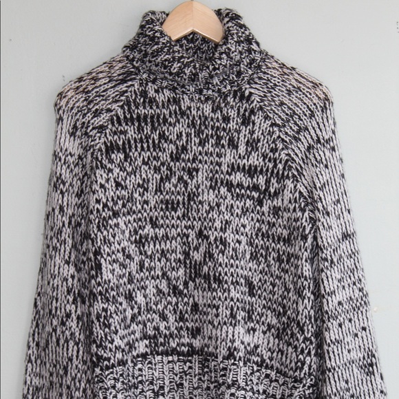 H&M Sweaters - Turtleneck
